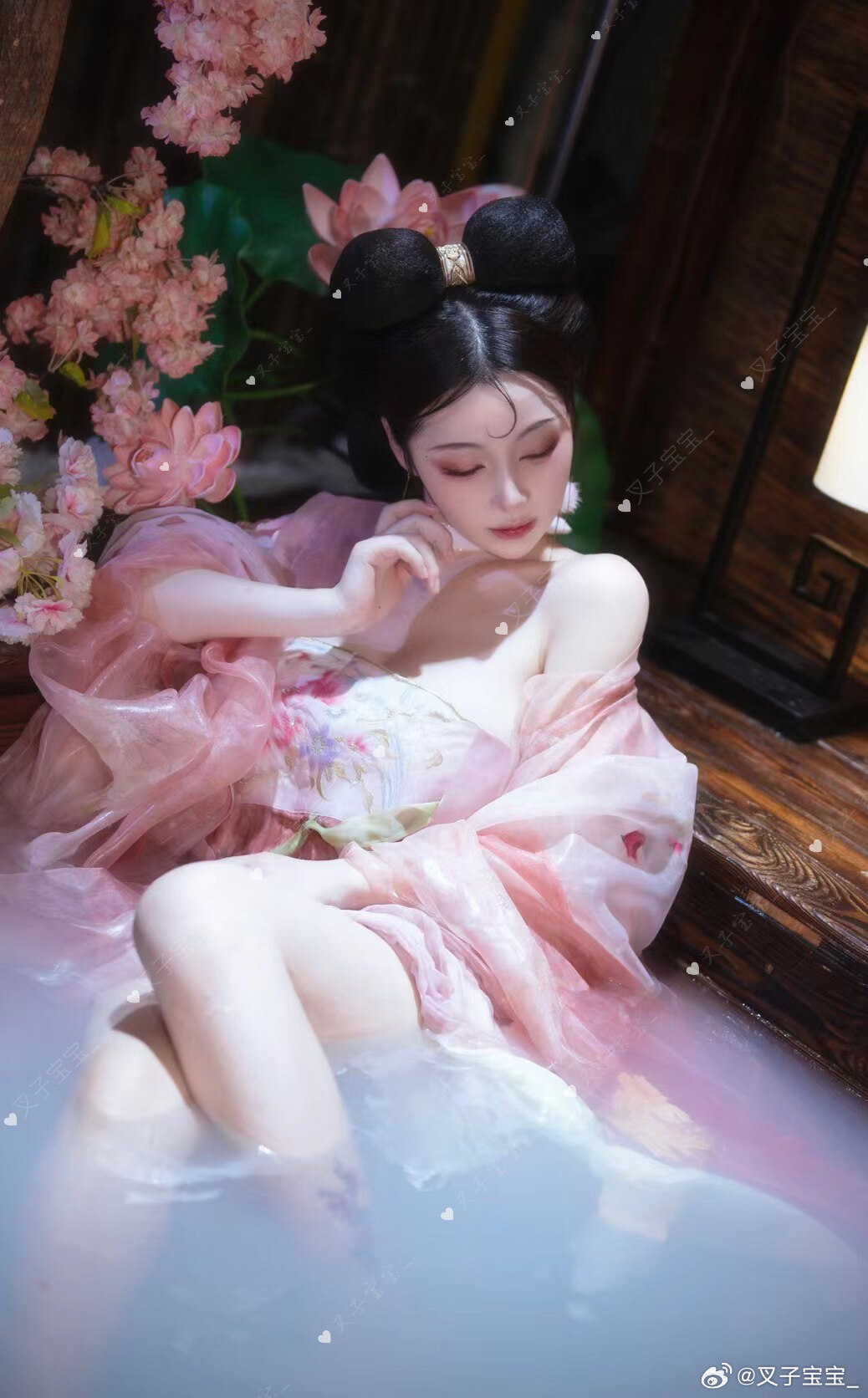 大王,人家也是第一次做人呢~?