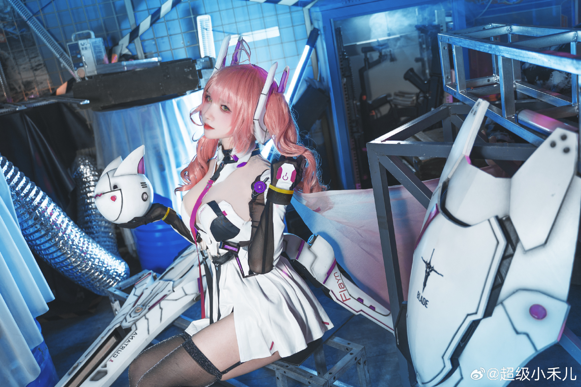 活在自己的热爱里而不是别人的眼光里