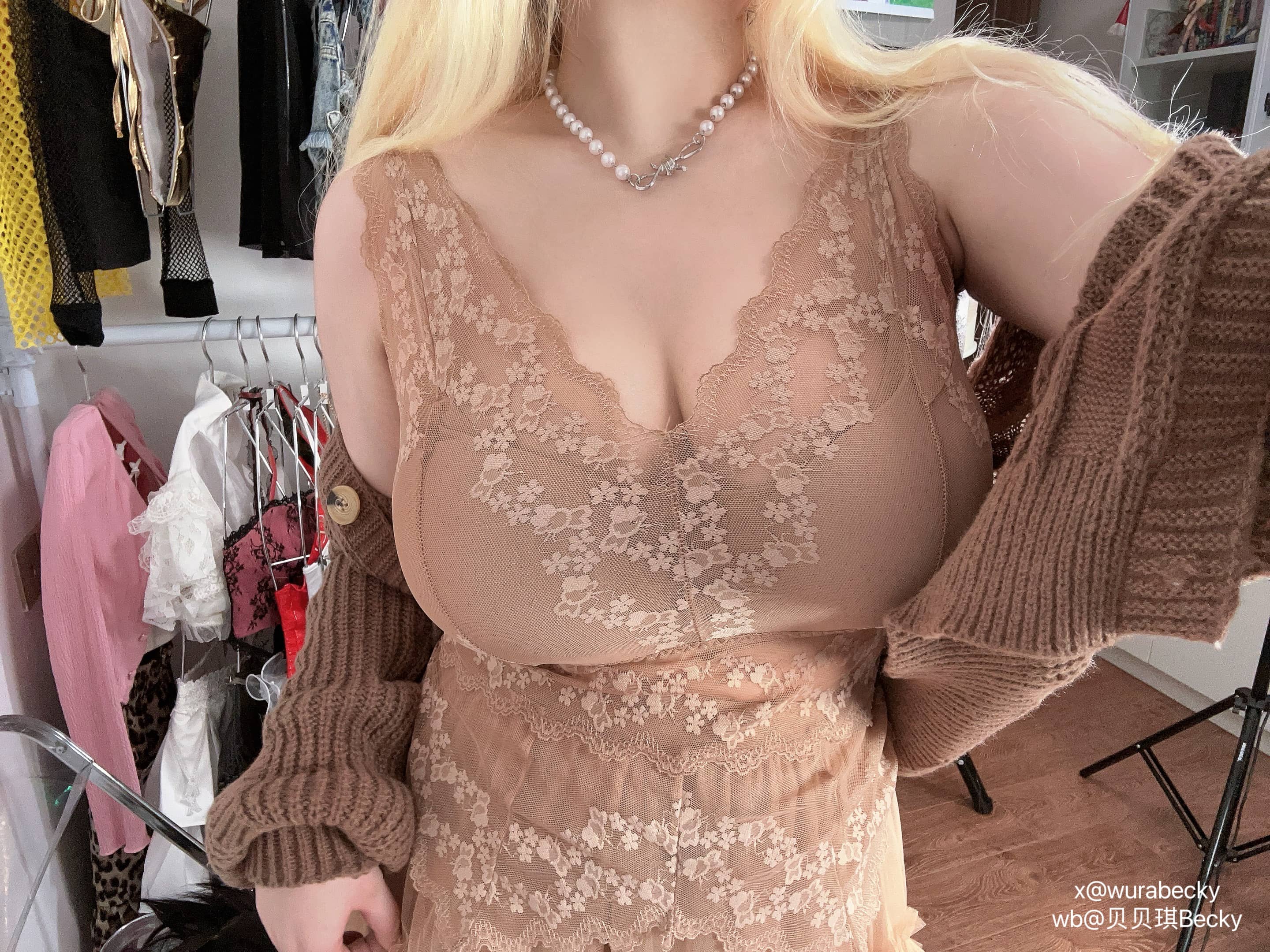 2024090211284782 2024090211284782