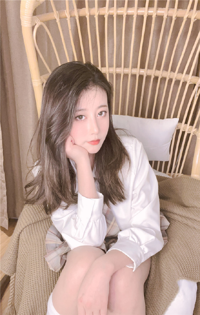 奈汐酱nice_全部写真作品合集|更新至 127 期 - 预览图 1 奈汐酱nice_全部写真作品合集|更新至 127 期 - 预览图 1