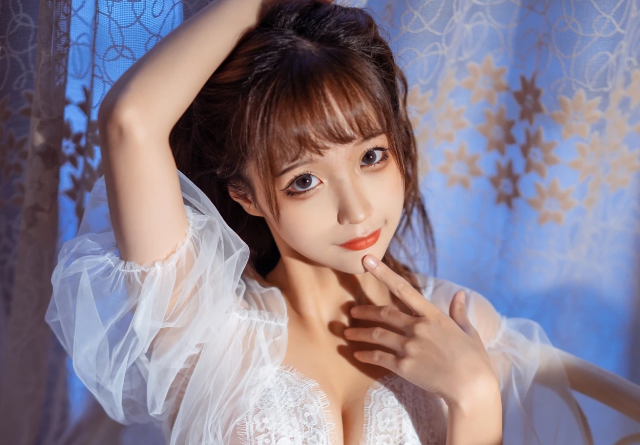 蠢沫沫 – 《轻纱》系列：一场迷人的轻松瞬间