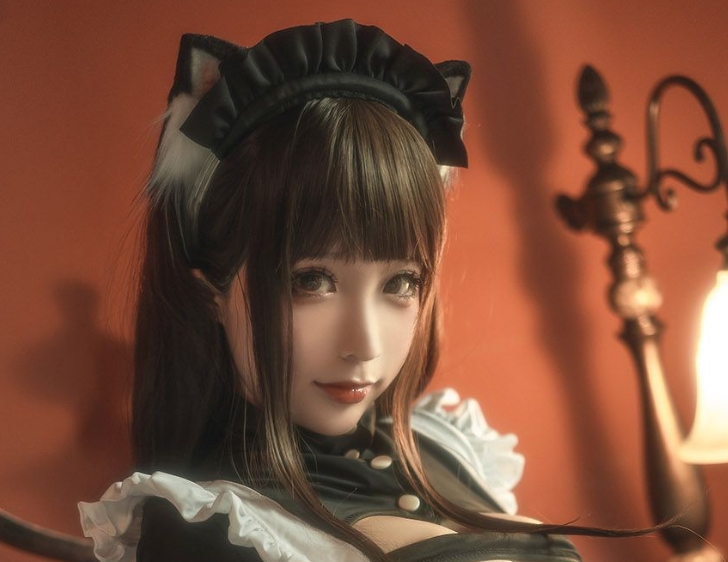 蠢沫沫 – 《仆-女仆》：猫耳与黑白裙摆下的致命吸引力